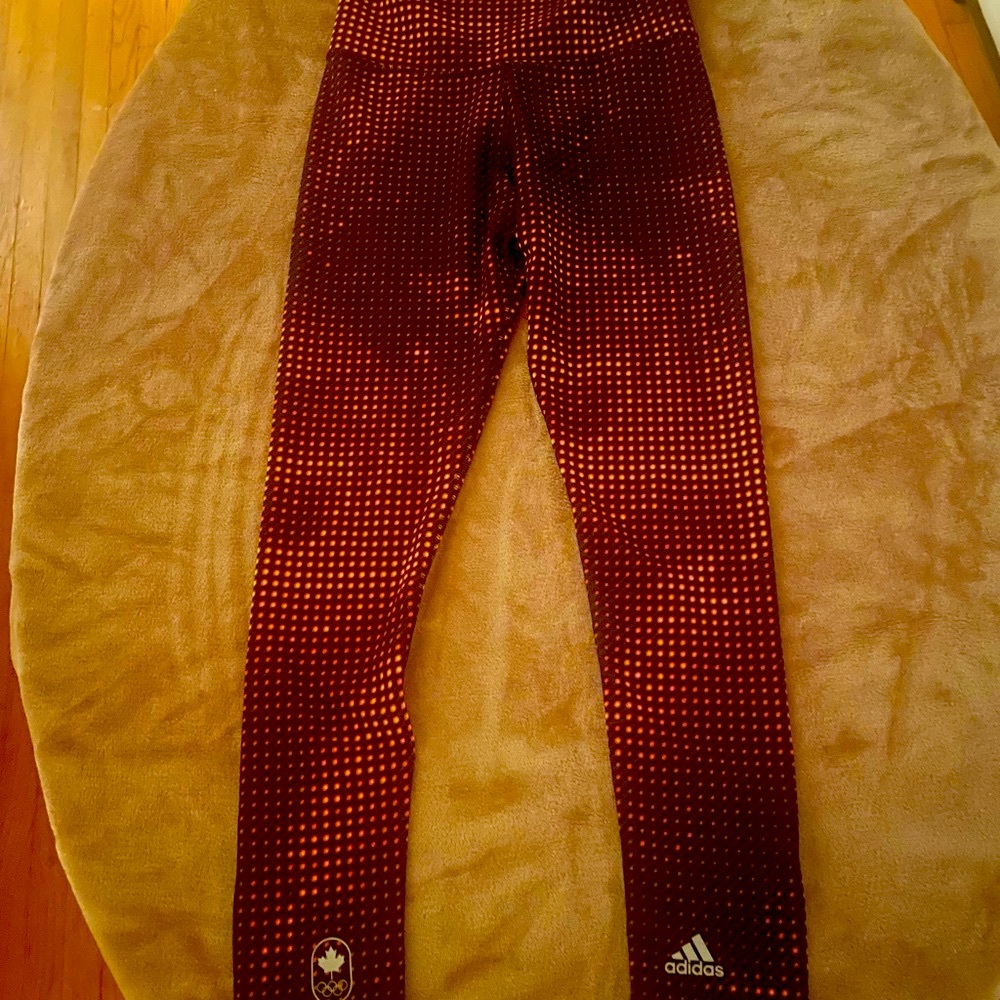 NWOT Adidas Polka Dot Team Canada Leggings Tech Fit Size XSmall